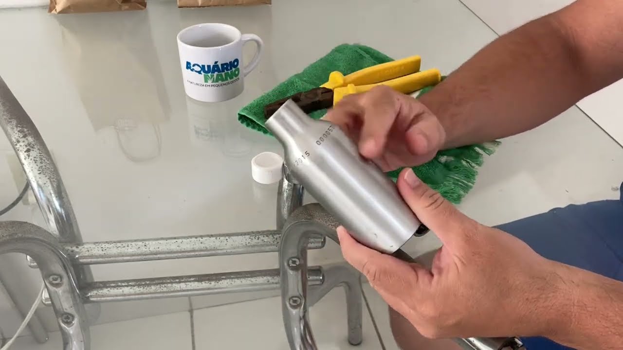 AQUÁRIO NANO #16 | MONTANDO NA PRÁTICA UM CILINDRO DE CO2 COM VÁLVULA DE TOPO E AJUSTE FINO