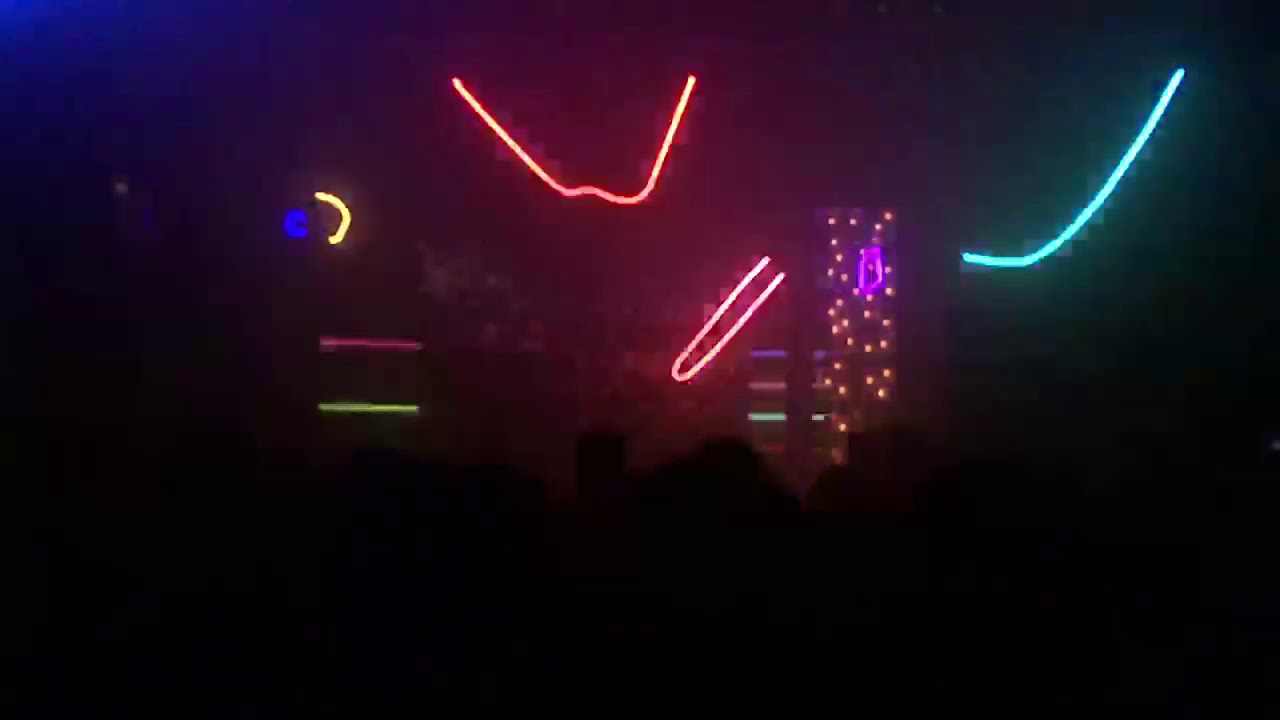 Chromatics - Shadow (Kettenkarussel Remix) | Giegling Live