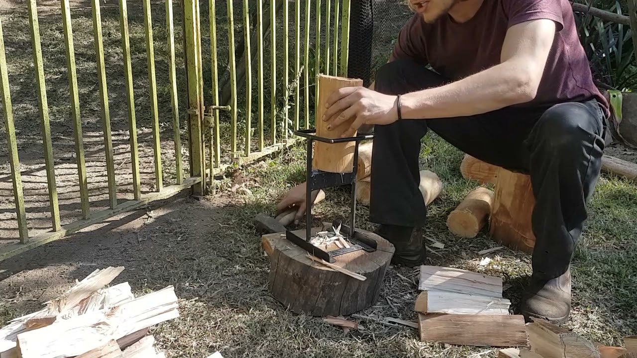 Splitting some blue gum on the wood splitter