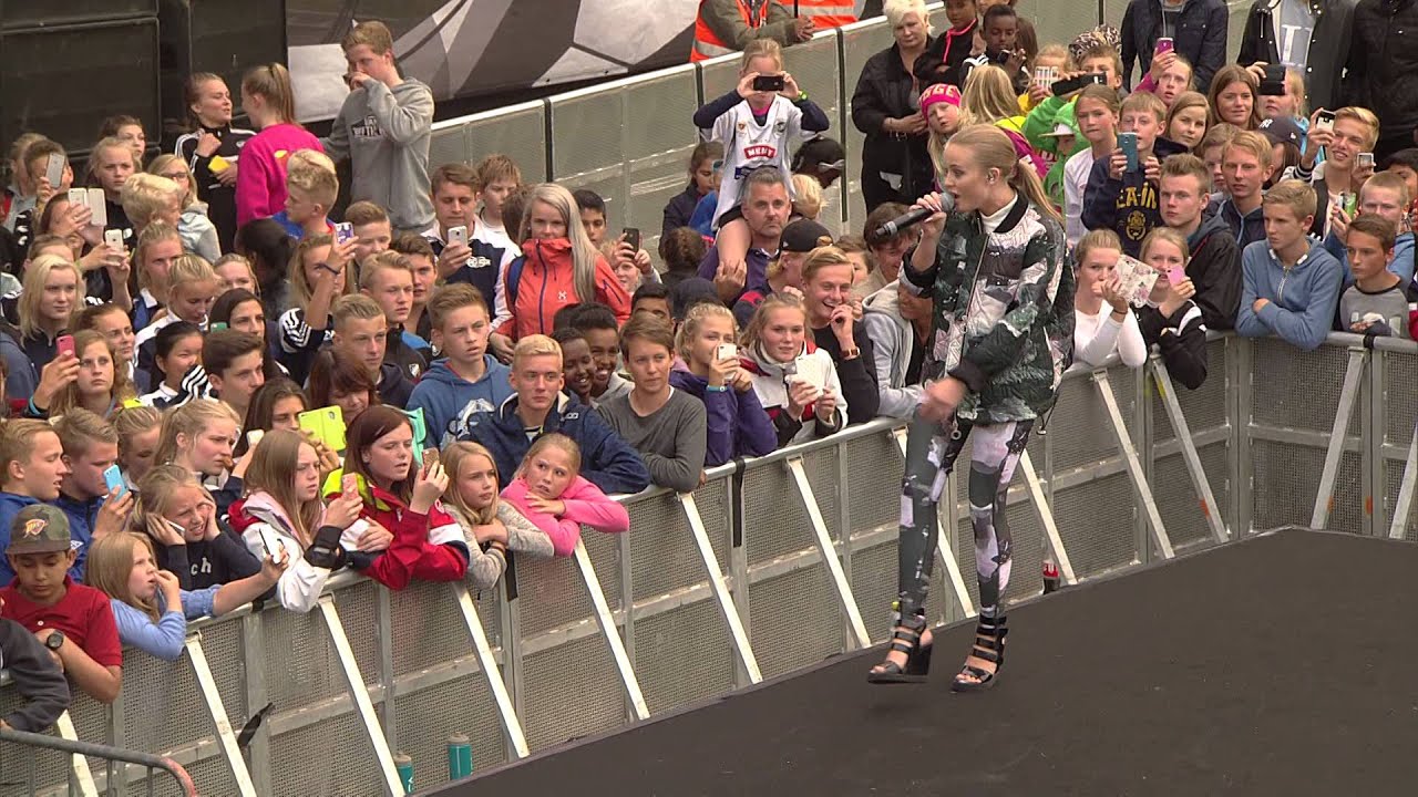 Zara Larsson "Uncover"