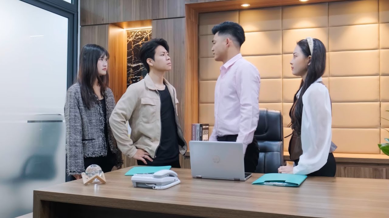 Vợ Chủ Tịch Đi Bán Ve Chai Bị Cấp Dưới Chồng Coi Thường Sỉ Nhục Không Ra Gì Và Cái Kết - Tập 1519