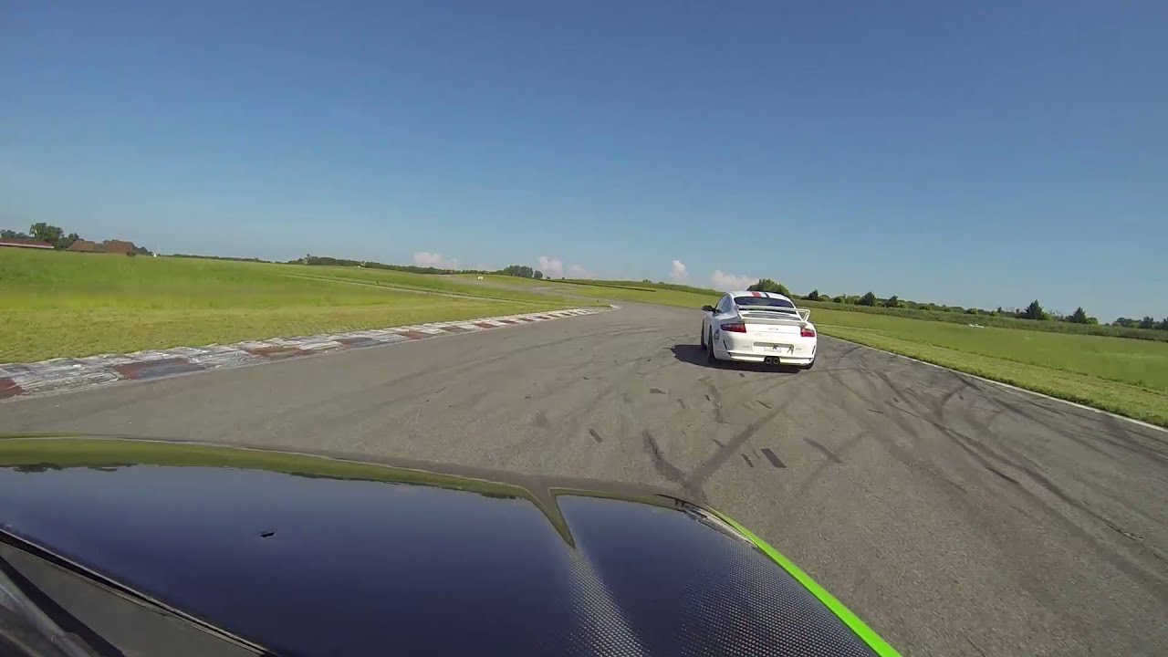 Honda Civic EG6 K24 vs Porsche GT - Circuit de Bresse