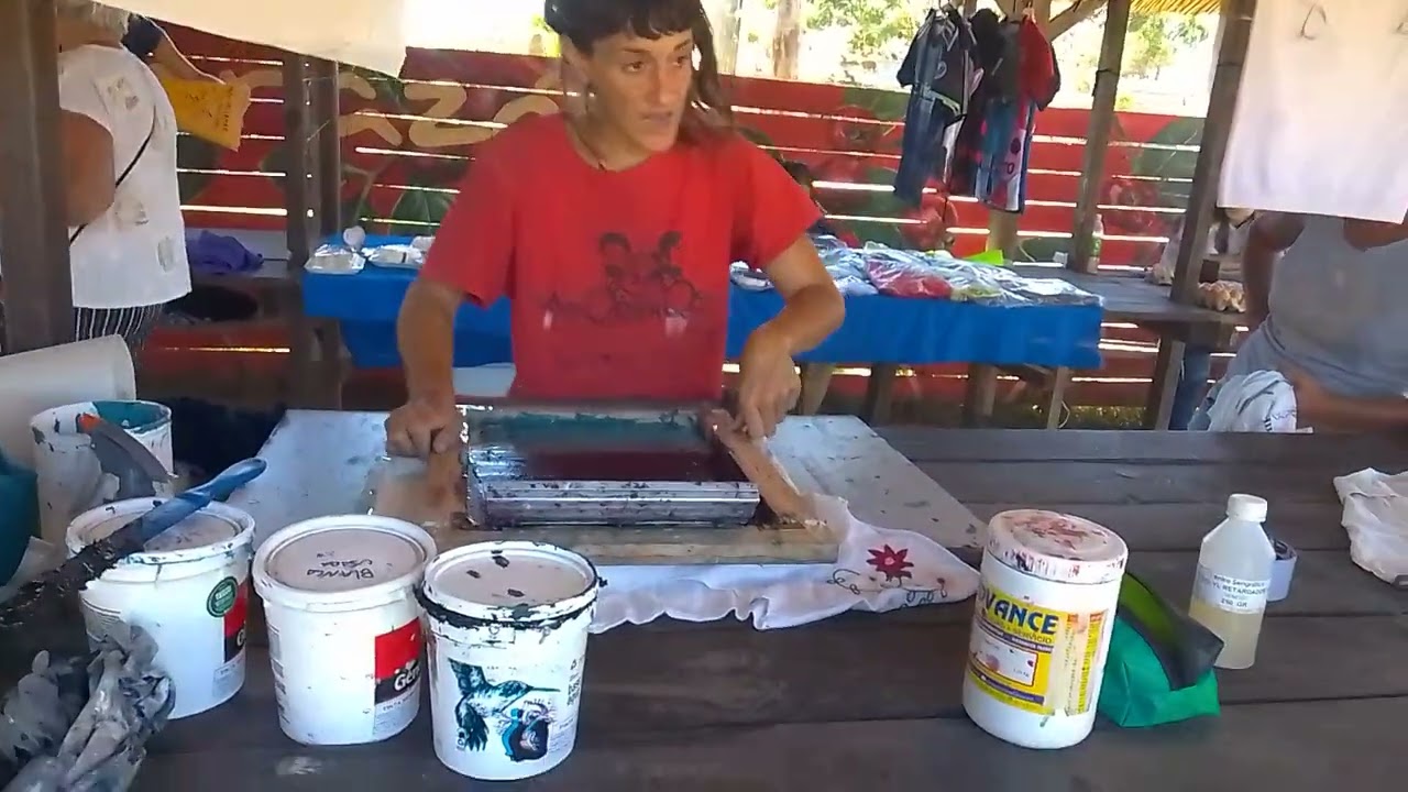8 M, Valizas llena de FRUTOS HUMANOS 