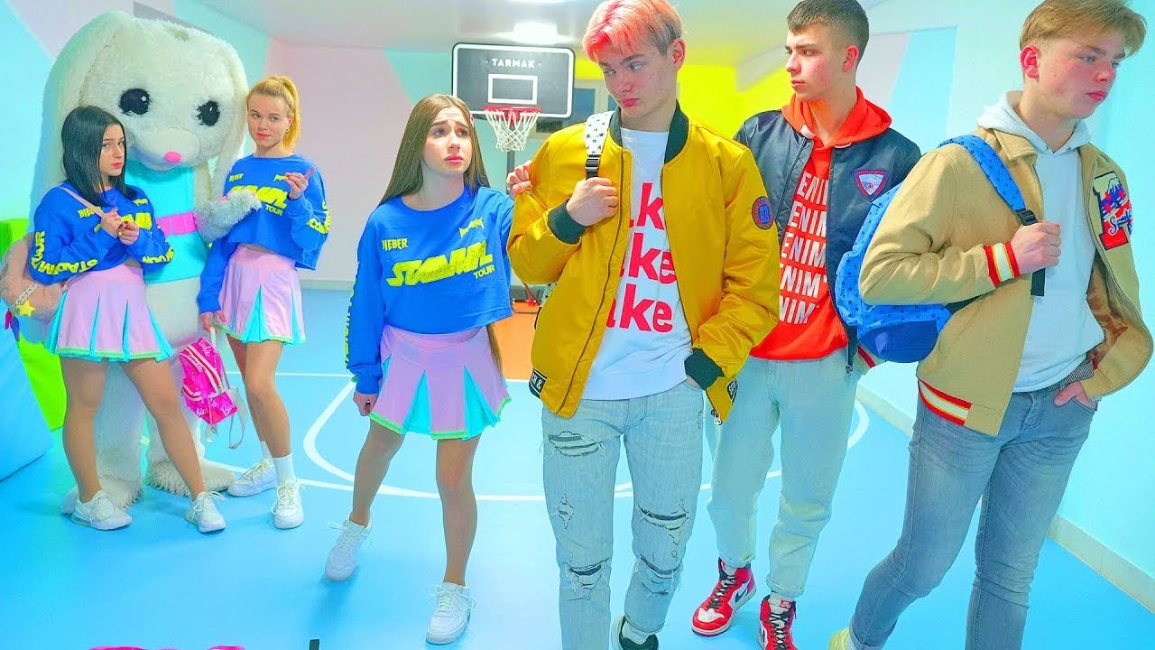 Smile ir krepšininkai baigė karjerą 🏀 Viskas dėl Dianos? Linksmas iššūkis mokykloje