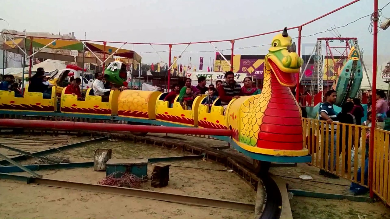 Snake boat rides at Surajkund International Crafts Mela