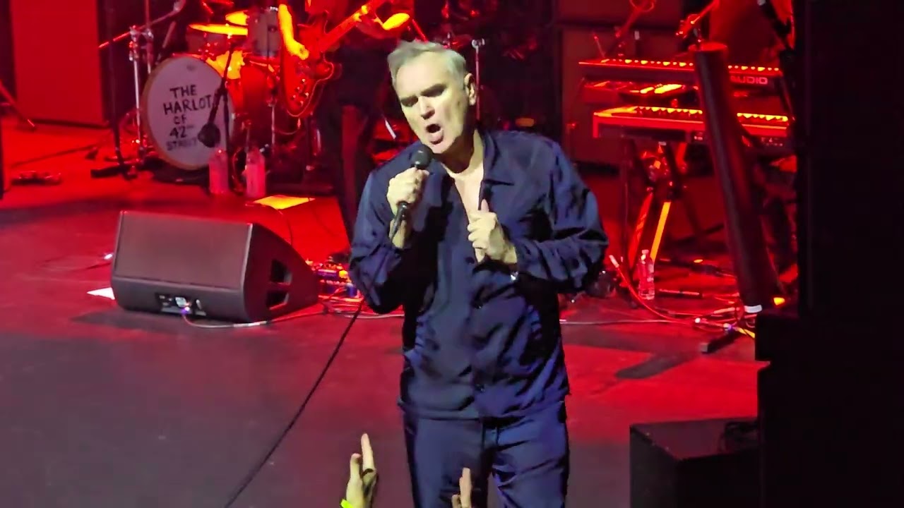 Morrissey  - How Soon Is Now.  Genesee Theatre, Waukegan IL   11-23-24