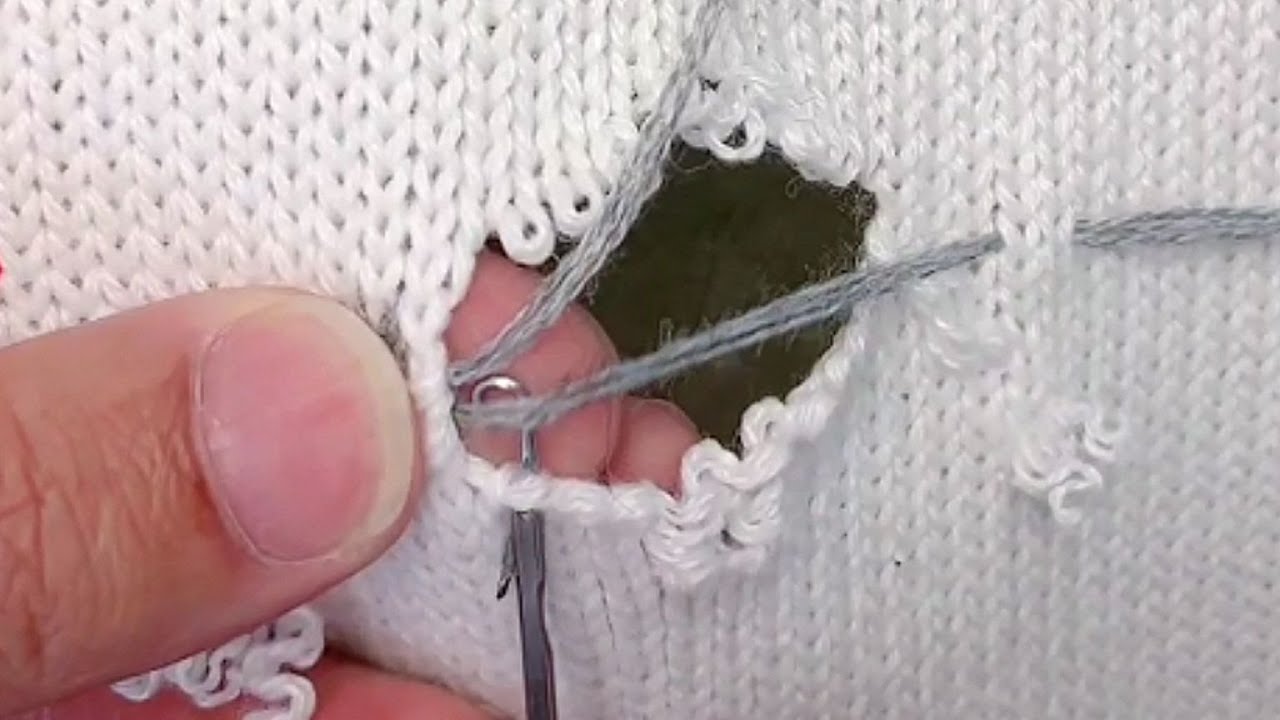 How to Perfectly Repair Holes in a Sweater With 2 Broken Yarns at Home Without Leaving Traces