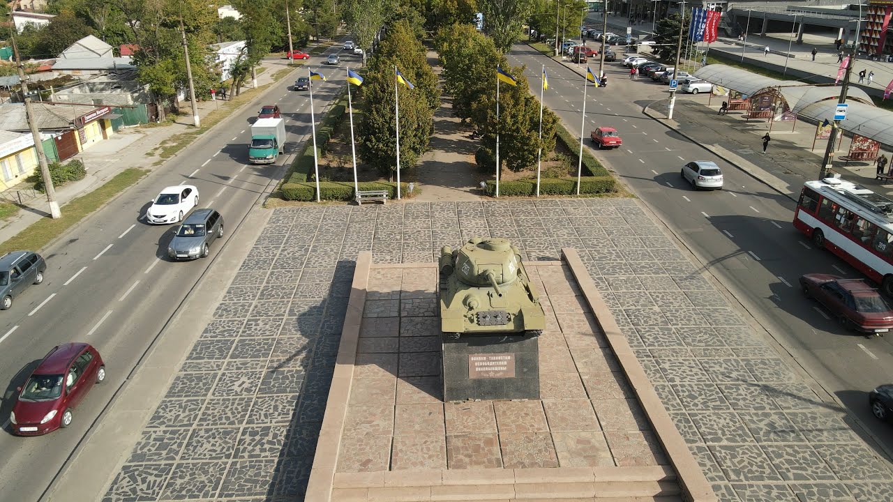 Район 9-ой, Памятник танкистам-освободителям #Николаев #2021 #Dji #Mavic #Air2 #4K #60FPS #Drone