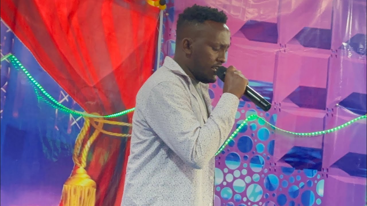 Singer Nagasaa ana abdii kutee imimmaan lolaasee harka keetu dhufee lafa na kaase