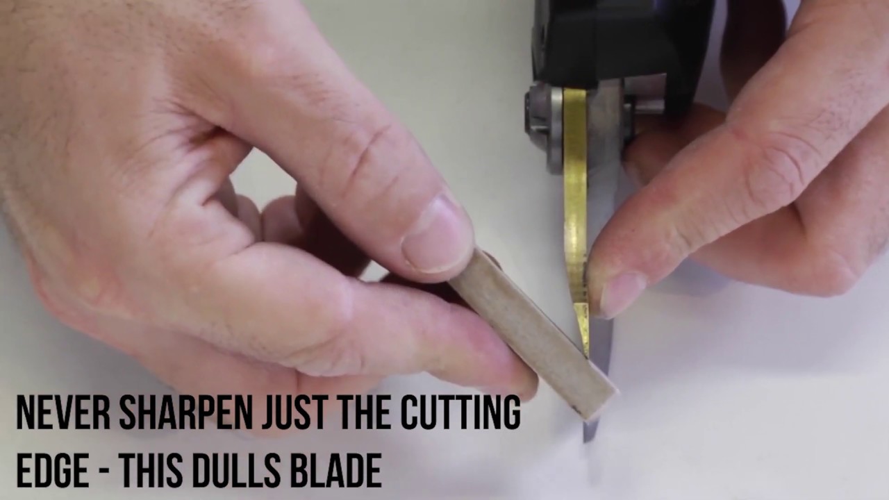HOW TO - Sharpen your INFACO F3015 pruning shear blade – Quick & easy