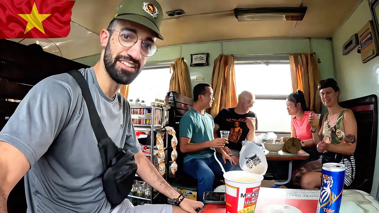 Соло на общественном поезде Вьетнама - из Нячанга в Сайгон 🇻🇳