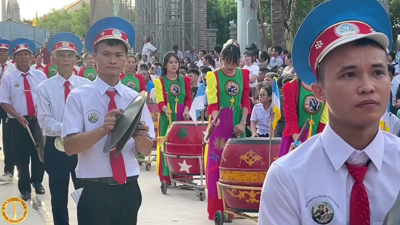 Hội trống hiệp nhất - GX Trung thành - phục vụ rước kiệu Thánh ĐA MINH - quan thầy  GP Bùi chu 