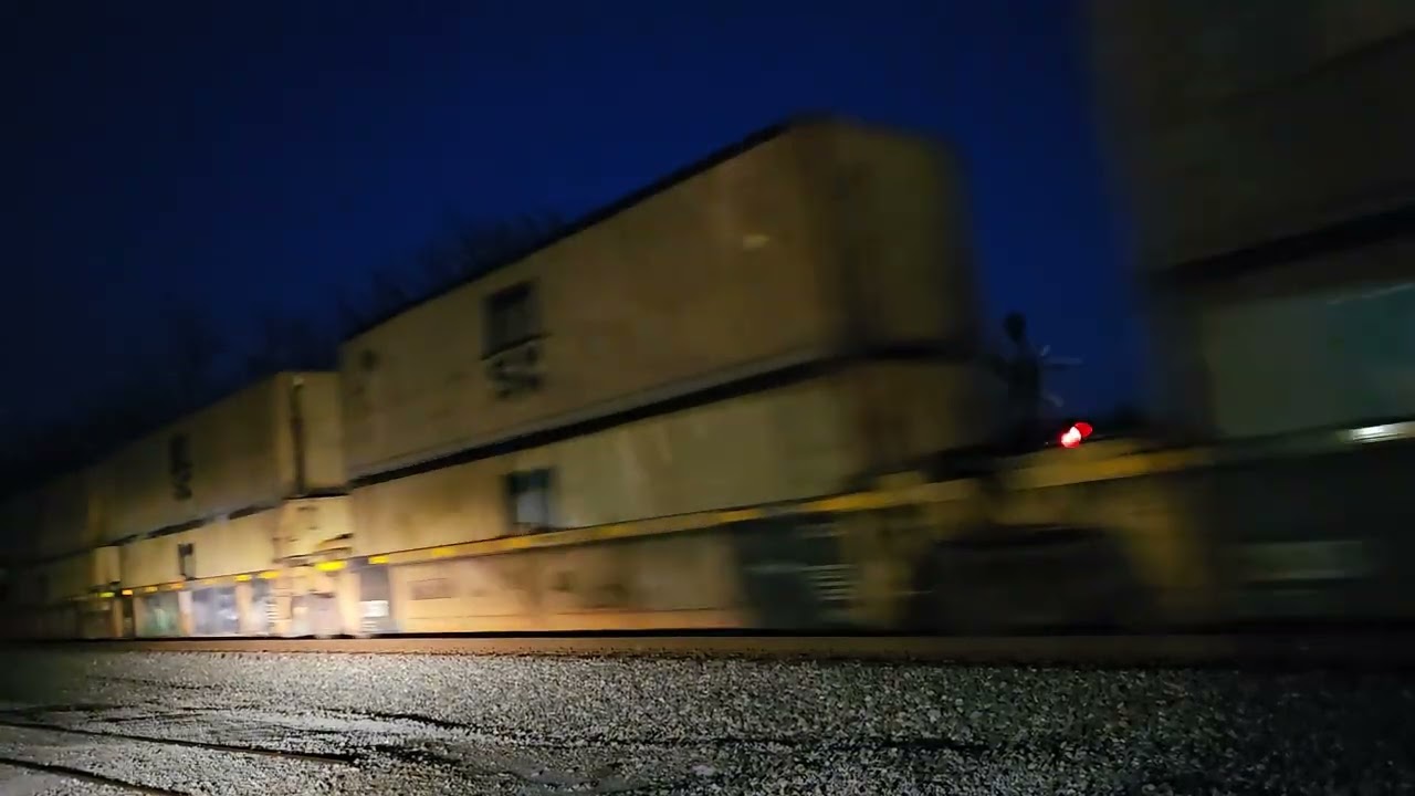 NS 4322 Leads NS 4884 on NS 289 Passing Through in White Post VA