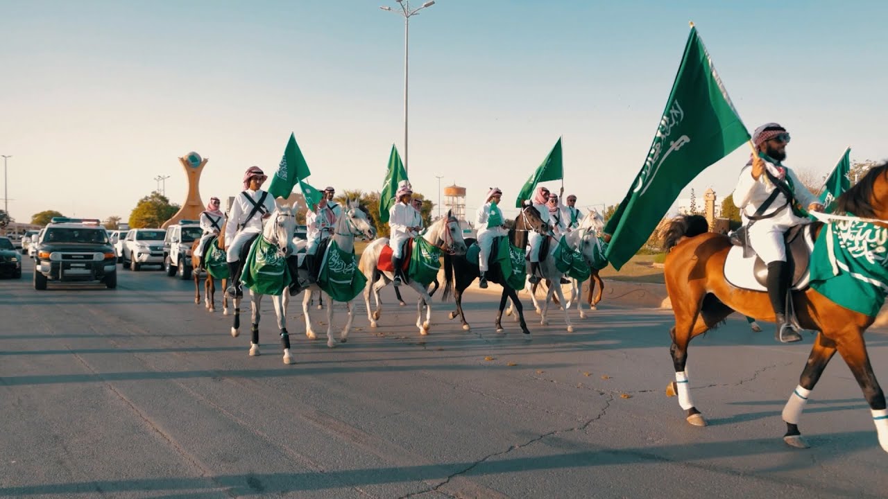مسيرة الخيول في اليوم الوطني 92 بالمجمعة