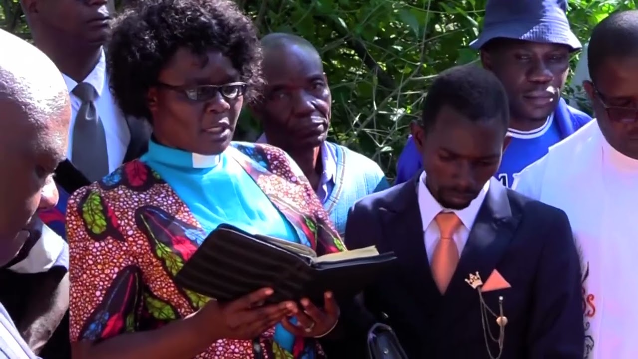 The Funeral of Grace Lee Nhamarare   Danhama Village Burial 08 03 2027