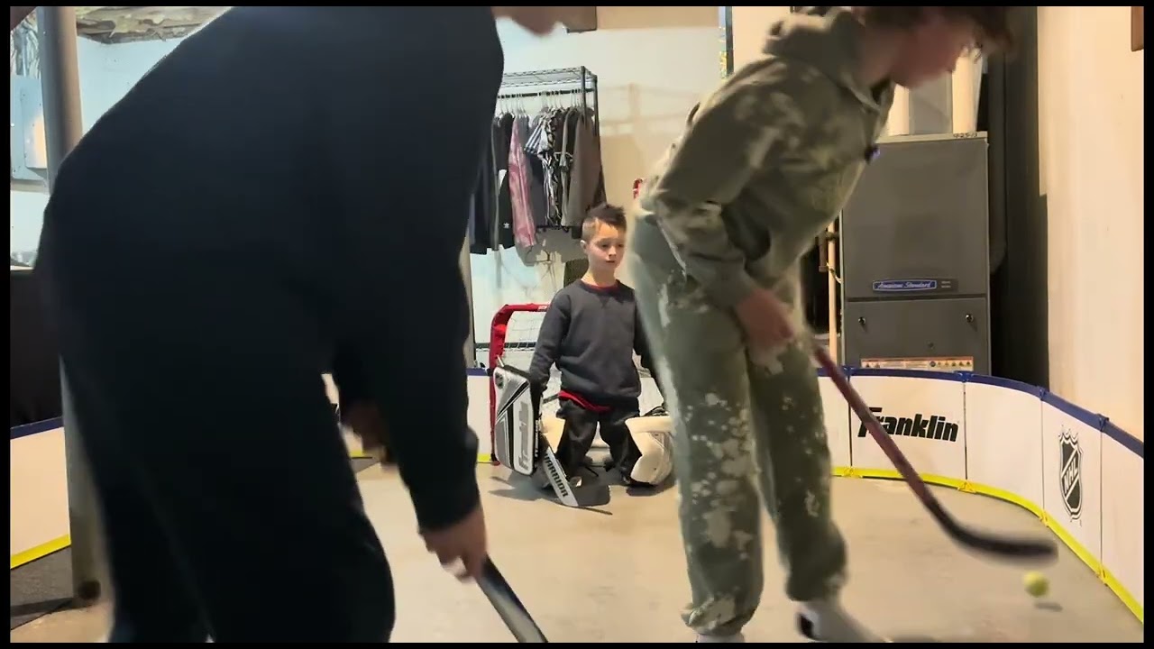 Mini hockey game