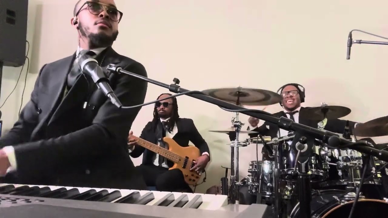 Sean Tillery & Hillside Singers “I Feel Like Singing” X Sov Band‼️🔥
