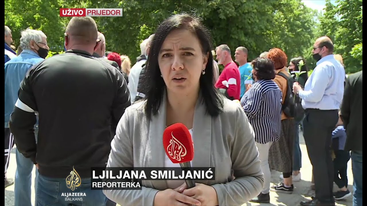 U Prijedoru povorka 102 ljudi sa 102 ruže za ubijenu djecu