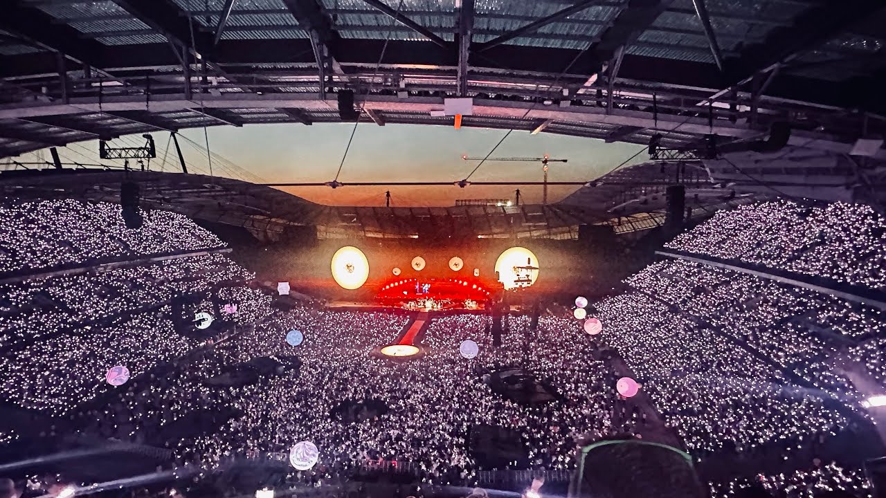 Coldplay - Sky full of Stars live @ Etihad Stadium Manchester 03/06/23