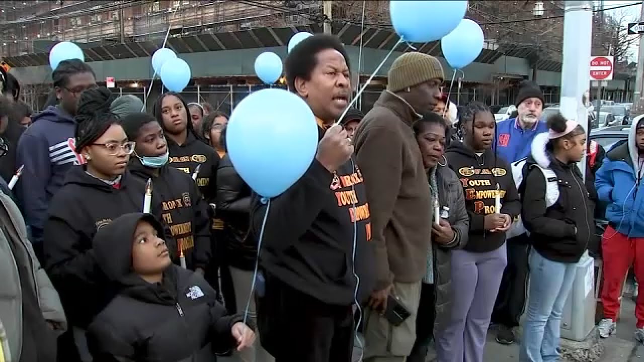 Bronx community holds vigil for 14-year-old fatally stabbed on his way to school