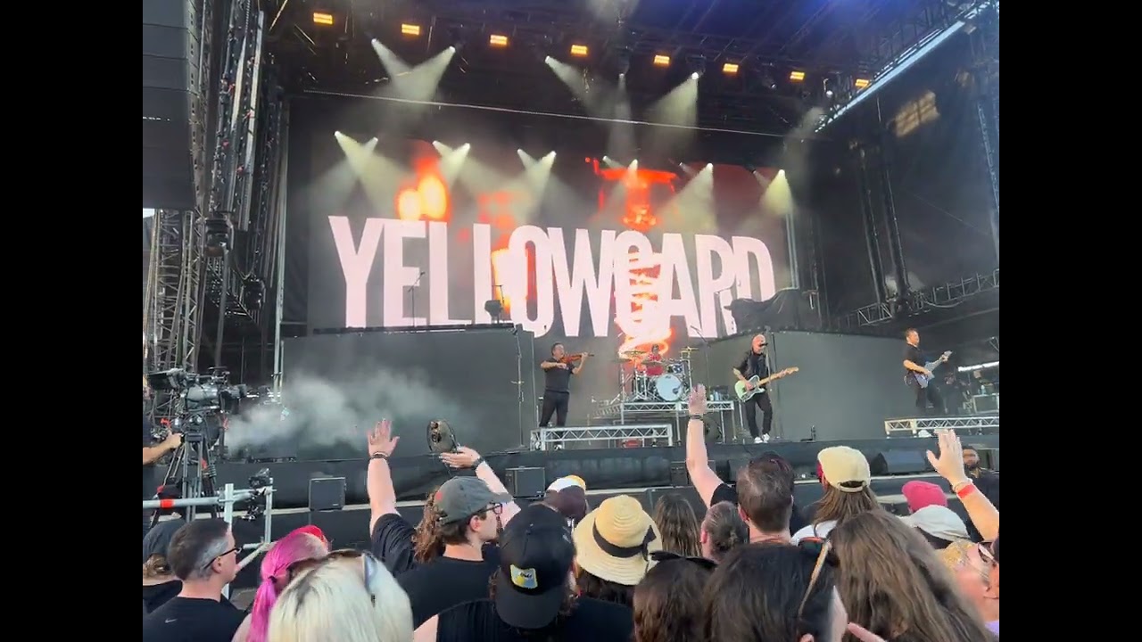 Empty apartment￼ - Yellowcard @Bendigo Racecourse Feb 2026