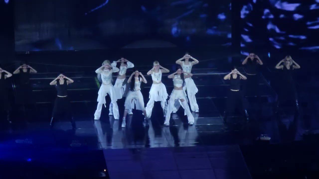 251129 O.O - NMIXX 1ST WORLD TOUR EPISODE1: ZERO FRONTIER