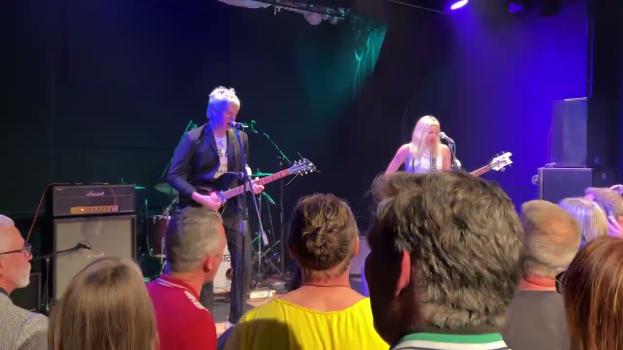 The Molotovs - Happy Hour - Lowestoft 2025