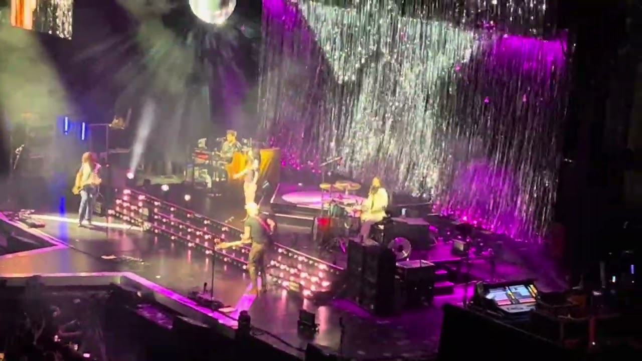 Wolf Alice - Don’t Delete The Kisses - AO Arena Manchester 28 November 2025