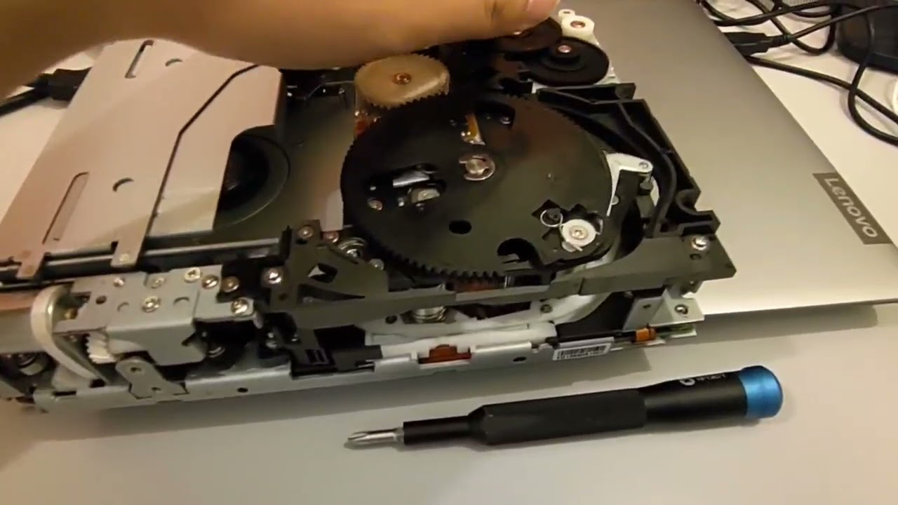 How to manually remove stuck tape from tape drive Ep4