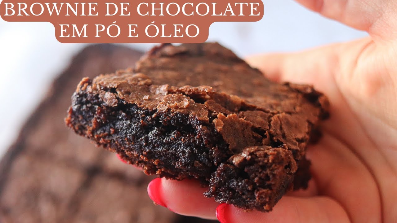 BROWNIE DE CHOCOLATE EM PÓ E ÓLEO SUPER MOLHADINHO E COM CASQUINHA