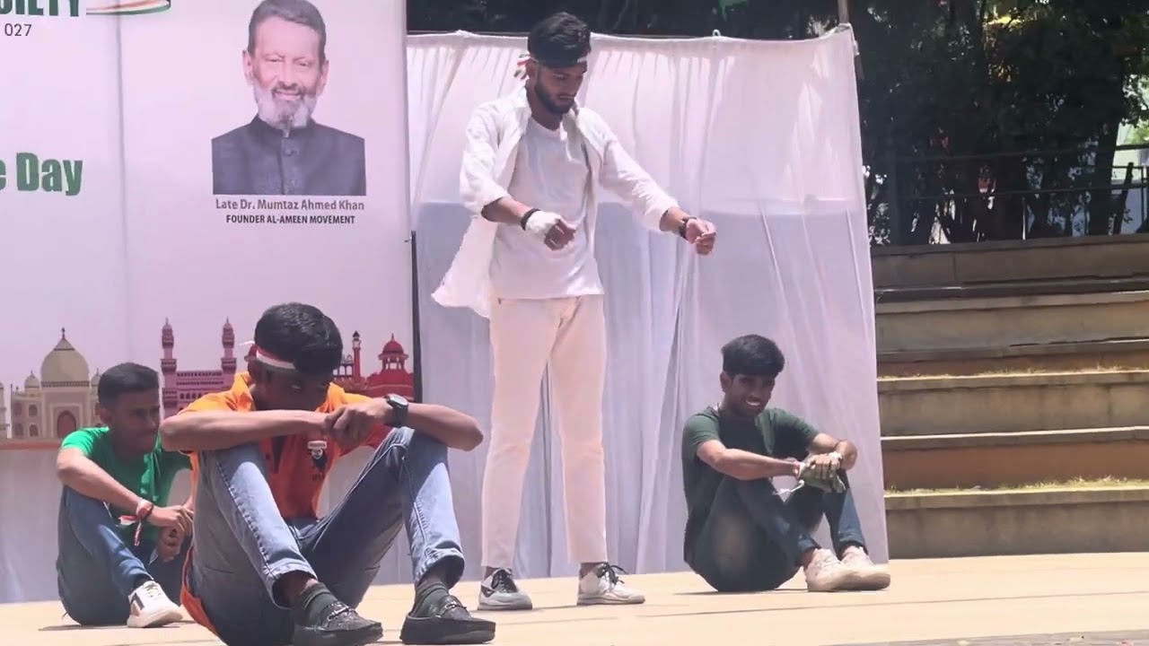 Dance performance by Moin & group: 77th Independence Day celebrations at Al-Ameen pu college