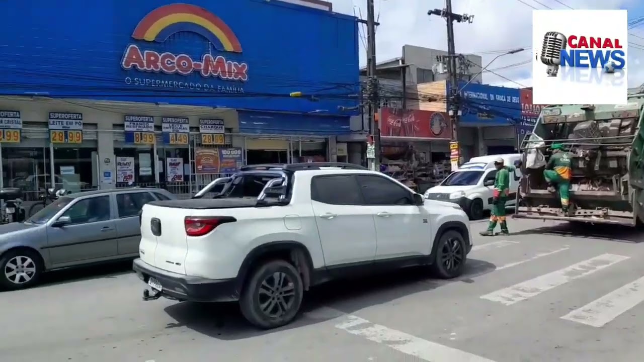 Prefeitura do Cabo de Santo Agostinho, Pernambuco, realiza retirada de comerciantes de Pontezinha. 