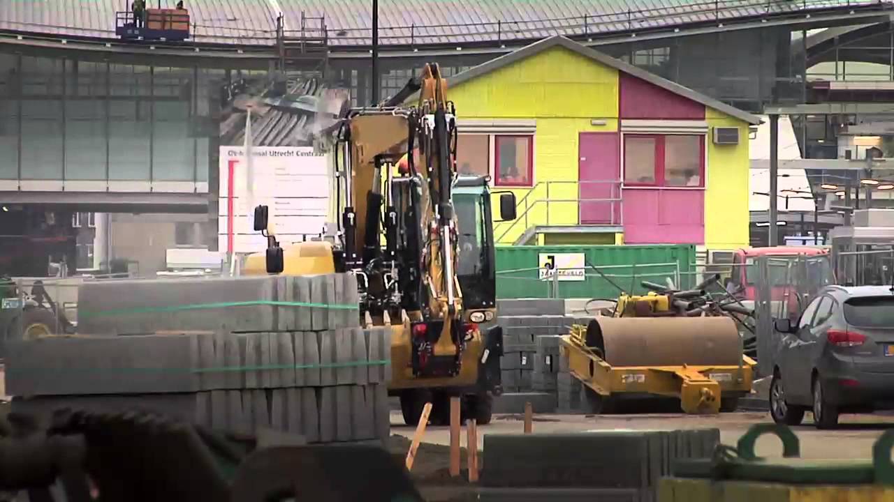 Cat&reg; Wheeled Excavator - Four Wheels, Infinite Possibilities