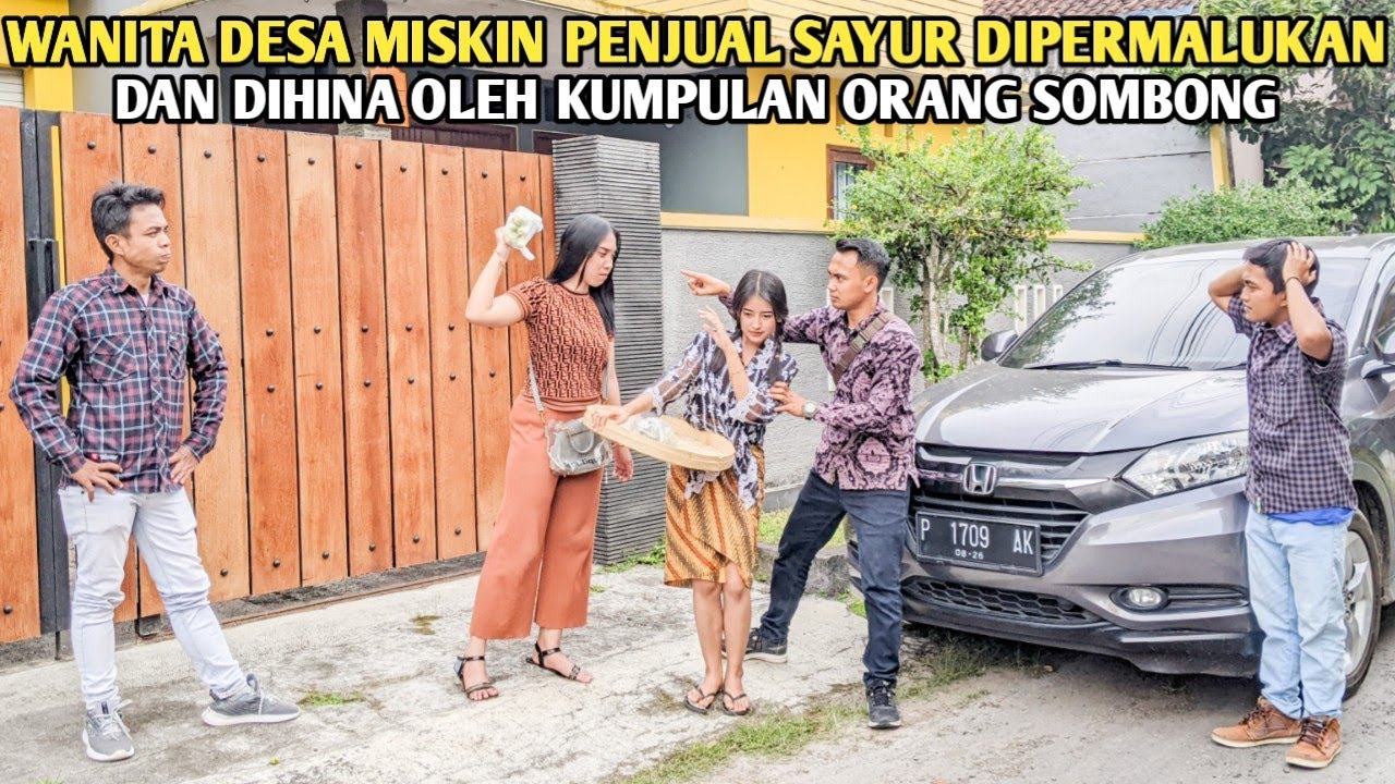 WANITA DESA PENJUAL SAYUR DIPERMALUKAN & DIHINA OLEH KUMPULAN ORANG SOMBONG TAPI INI YANG TERJADI !