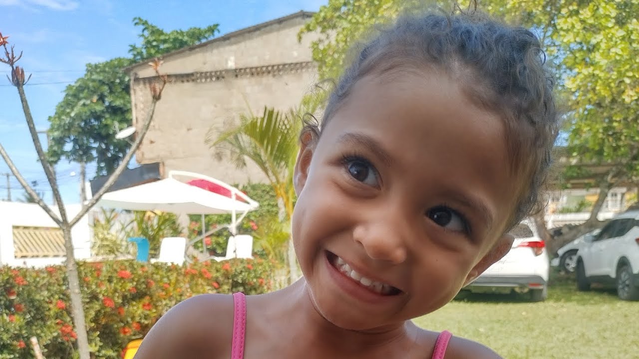 carnaval com muita piscina e pula pula com a Lore e amigas