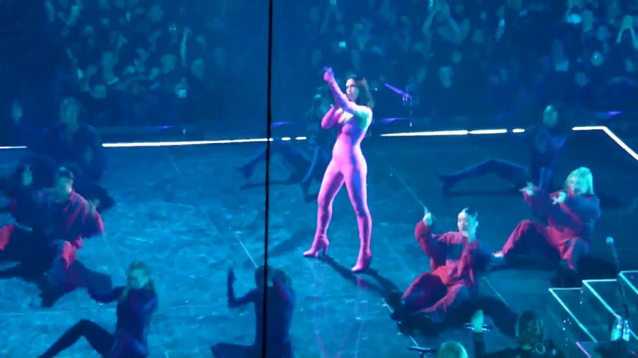 Dua Lipa - Future Nostalgia Tour - Live in Paris