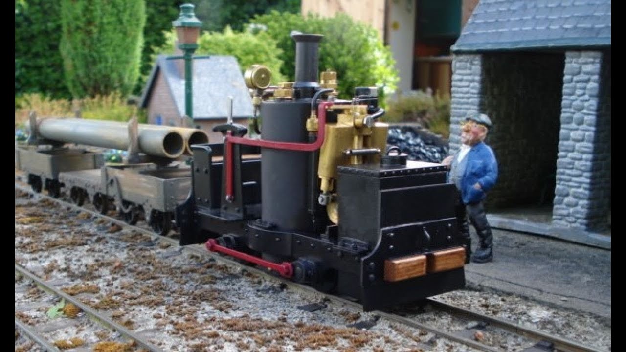 A 16mm scale De Winton on a quarry working