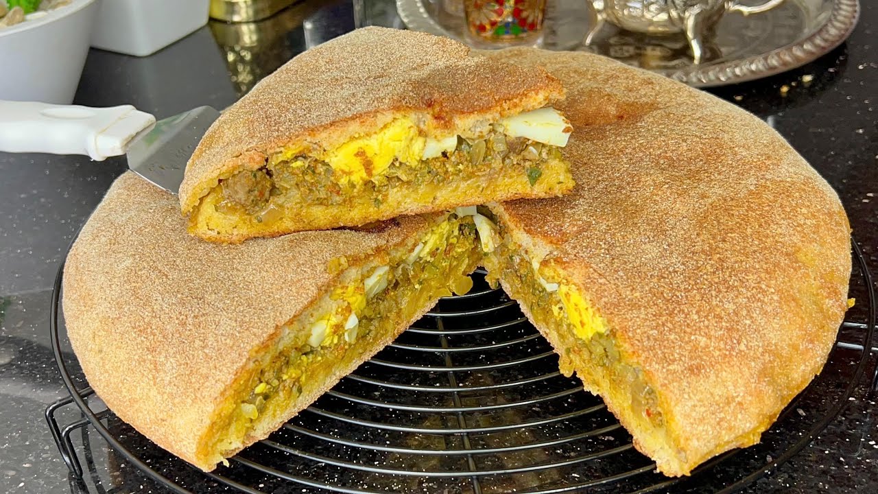 الخبزة المدفونة بحشوة لذيذة بدون تشحار ولا مجهود وجديها دفعة واحدة و دخليها طيب 😋