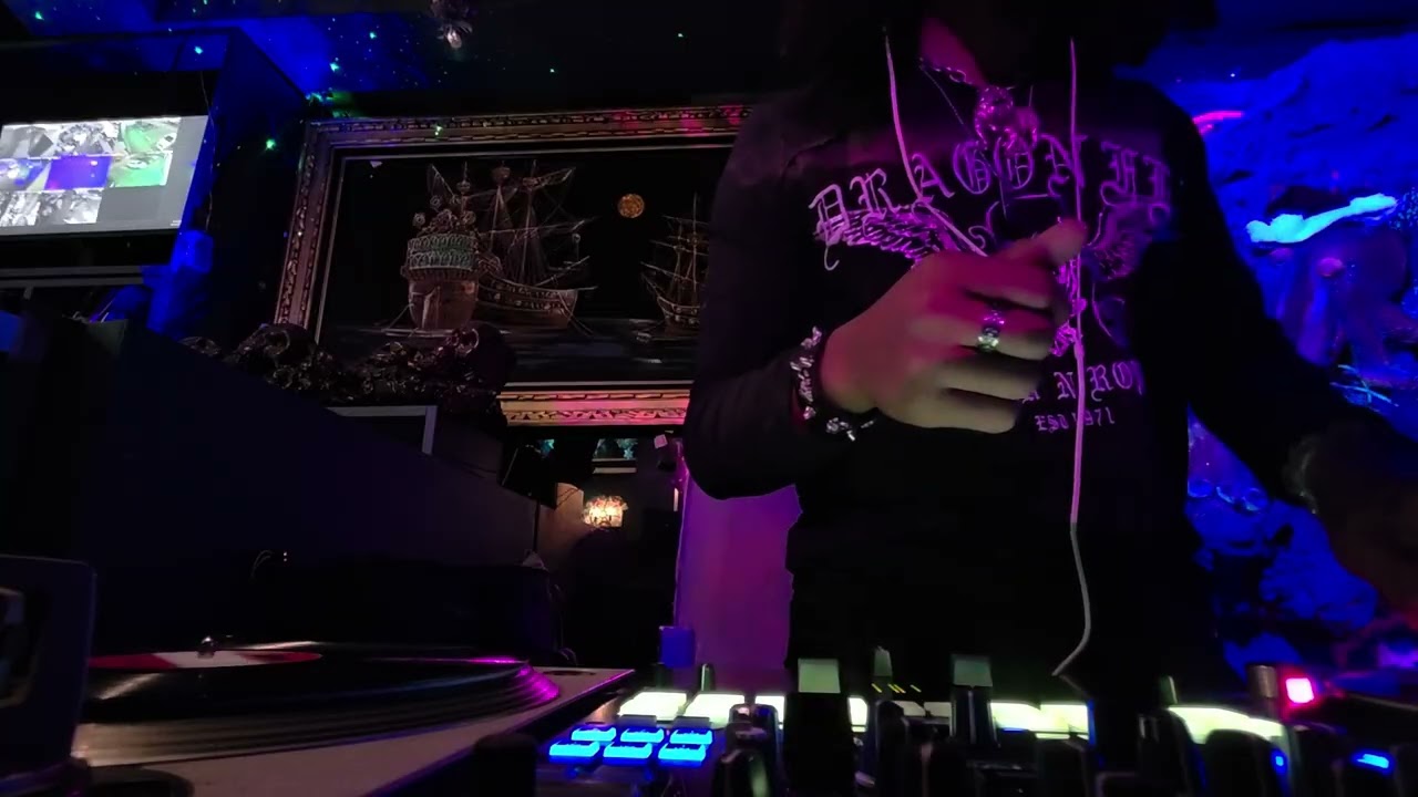 12.10.2025 Spinning records at the mermaid in lil Tokyo 