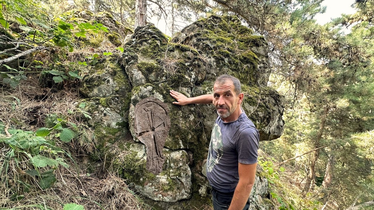 Мы нашли загадочную карту сокровищ: шкуру священника!!!
