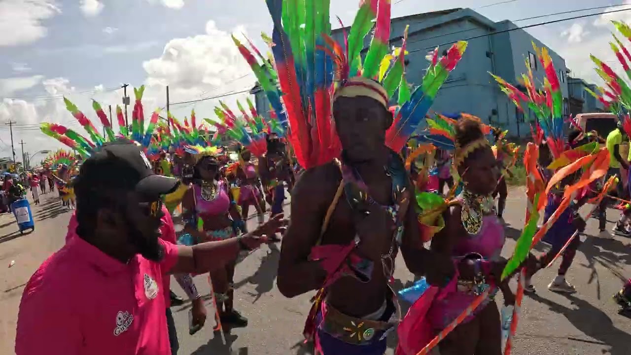 ENTERTAINING. PUSOSE. IDON. 'T OWN. THE. RIGHT. 🇬🇾🇬🇾🇬🇾💯😄