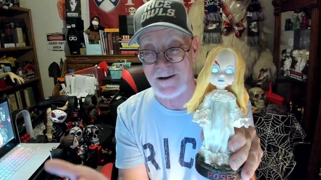 ЗАБАВНЫЕ КОЛЛЕКЦИОННЫЕ ПРЕДМЕТЫ! Куклы NECA Living Dead Dolls, которые стукают по головам!
