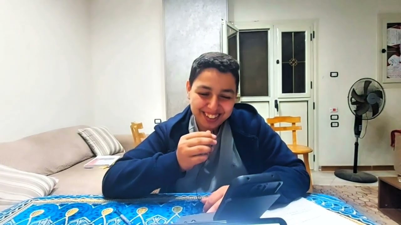 حل امتحان لغة عربية ٣ع مع الطالب : إياد عمرو صلاح