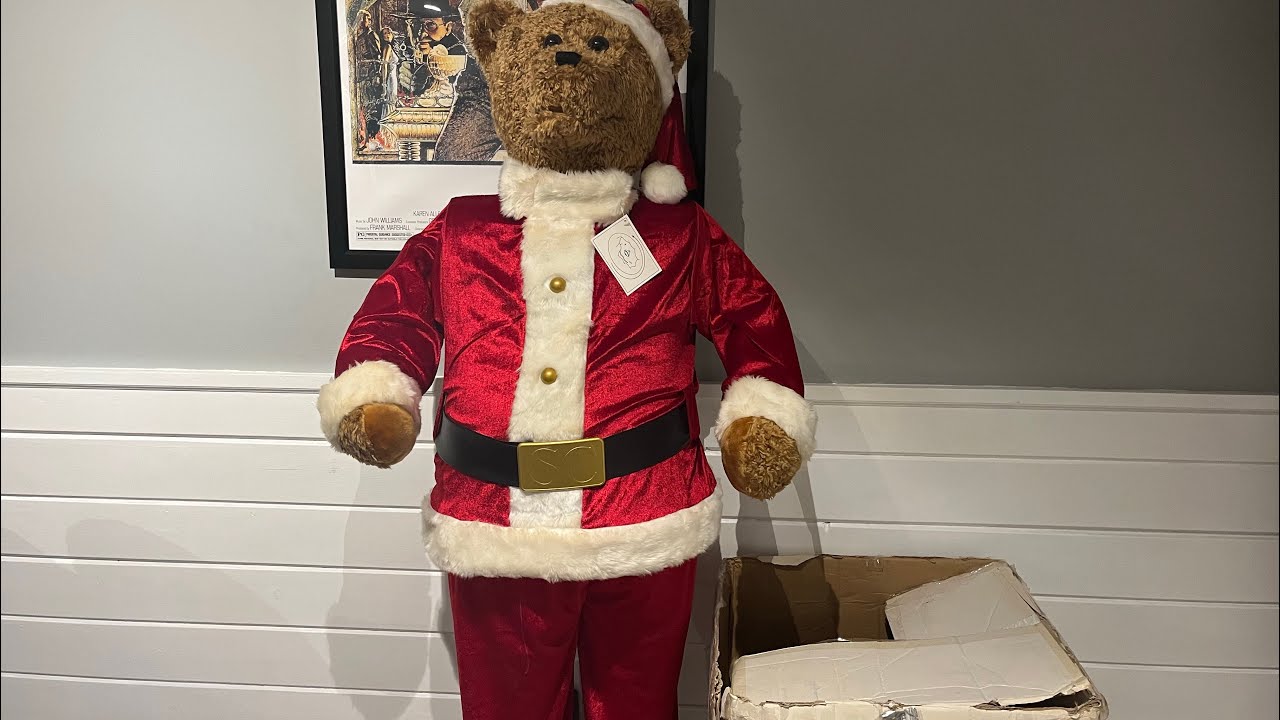 Gemmy 2004 Lifesize Dancing Santa Bear