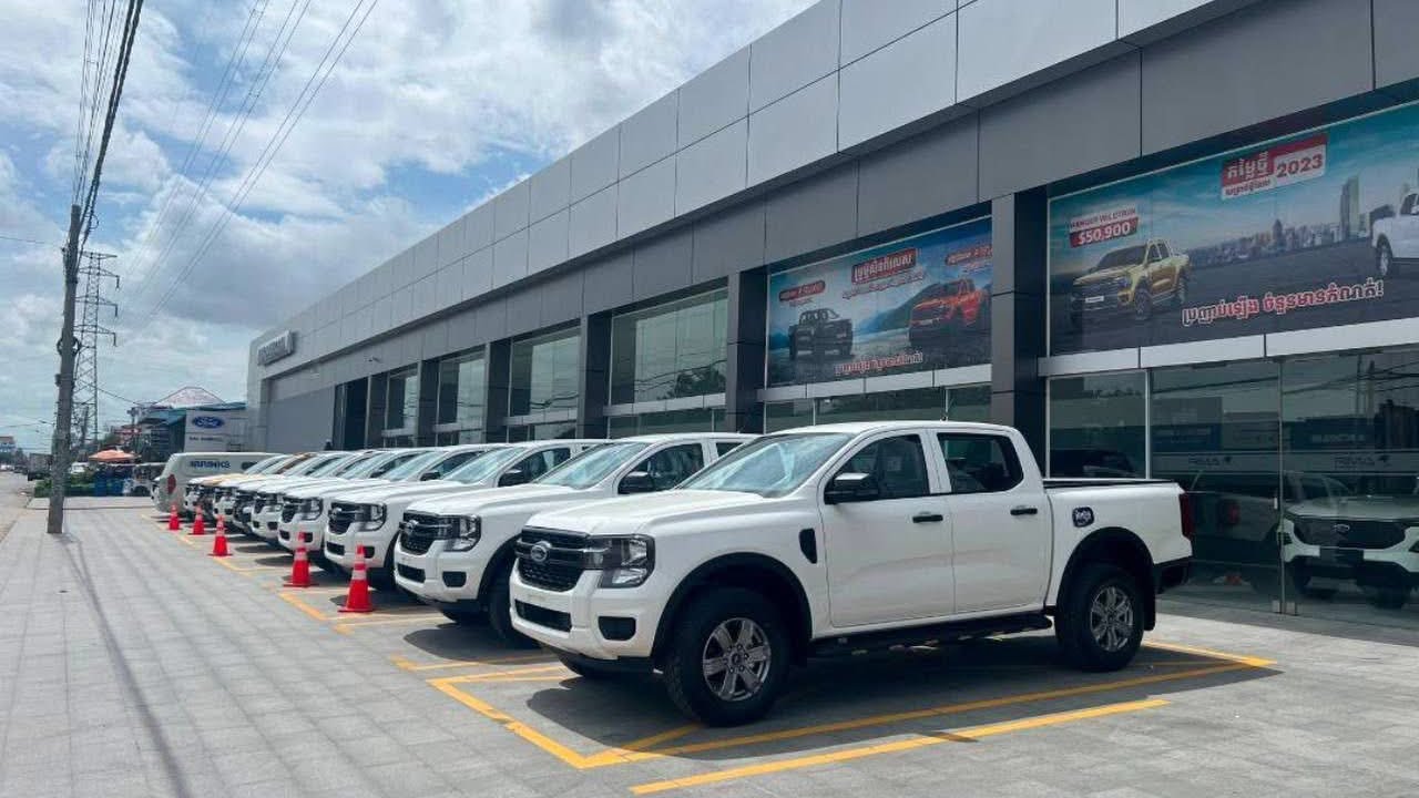 រថយន្តហ្វដ Ford ដែរមានដាក់តាំងបង្ហាញទិញភ្លាមបានភ្លាមៗ!! 092555416/0967232397