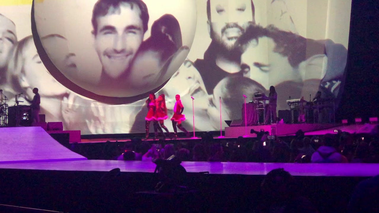 Ariana Grande - Thank U, Next - Memphis, TN