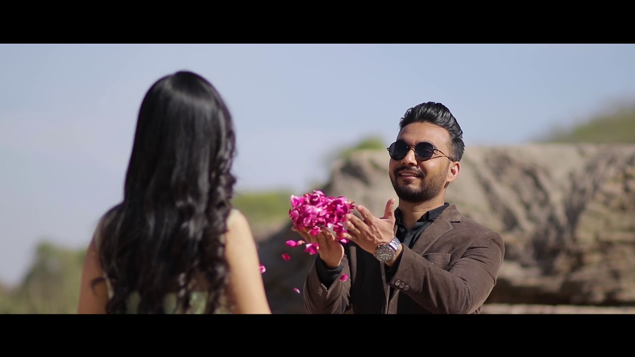 Best pre-wedding - Maulik and Avani (Love mashup and Jab koi baat bigad jaye)