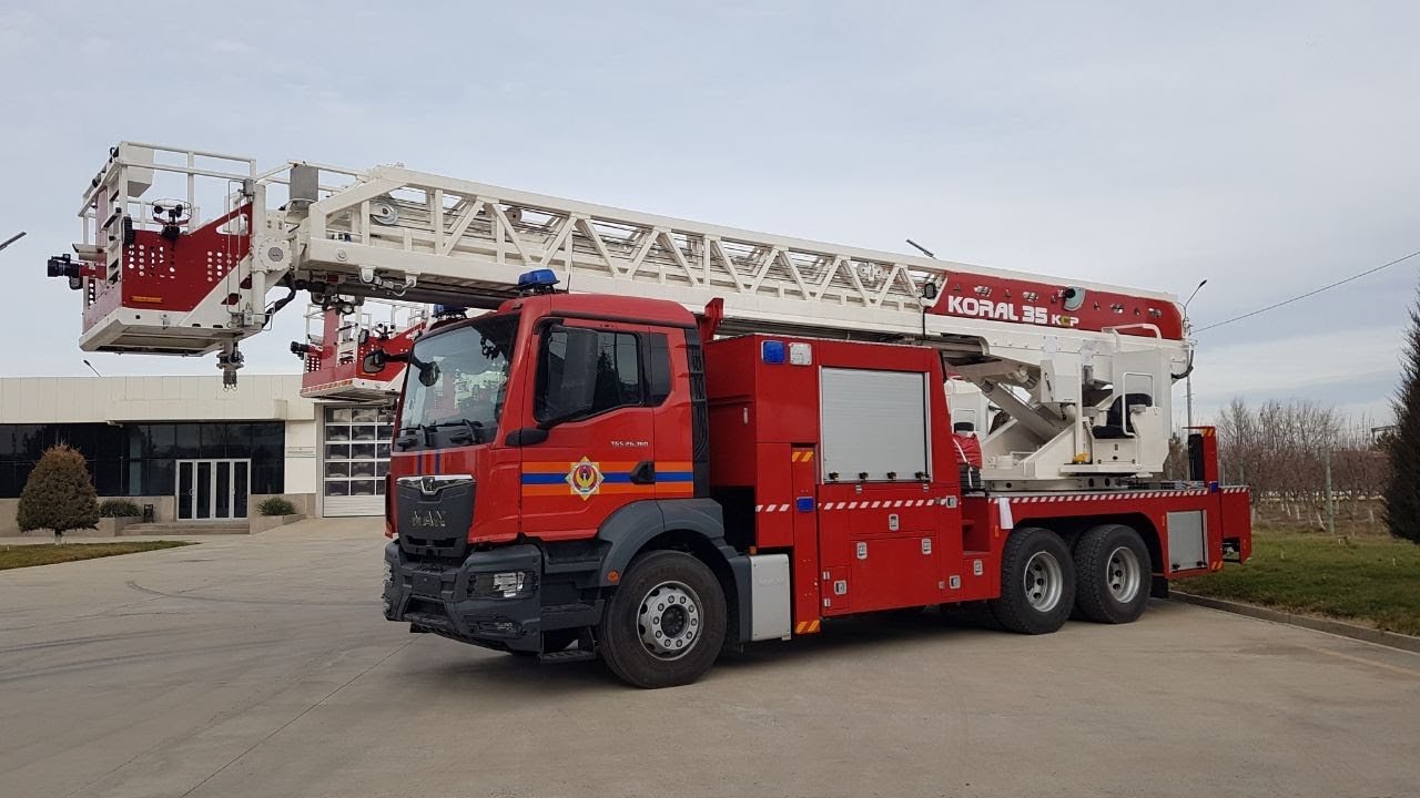 KCP AERIAL LADDER FIRE TRUCK