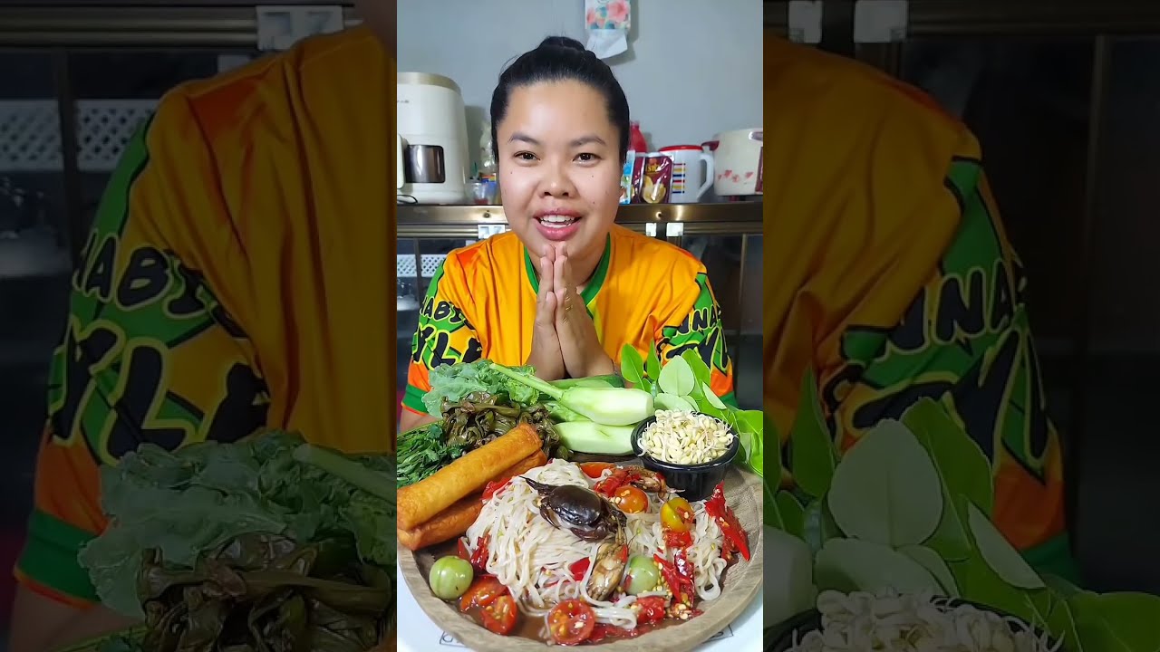ตำซั่วข้าวปุ้นใส่น้ำปูกินกับปลาเส้นต้นคะน้ากรอบๆแซบนัวมาก @โชกุนโชกิน11