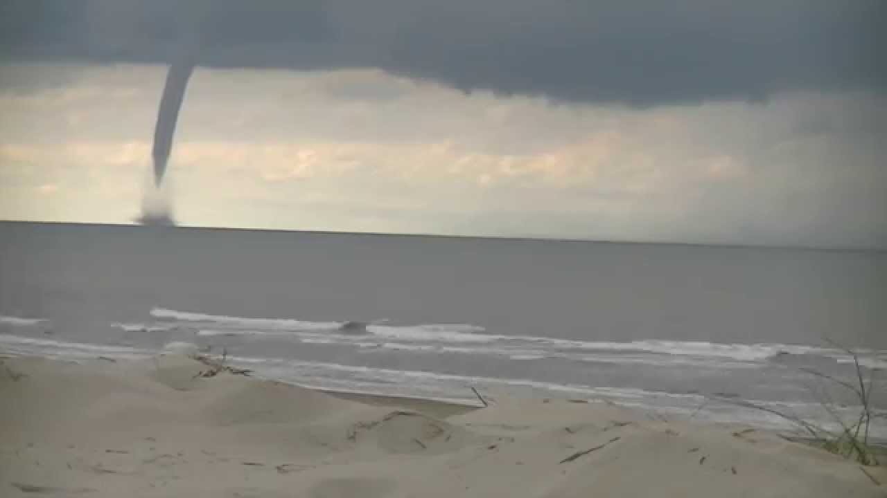 Waterhoos windhoos ameland 20xspeed Tornado Dutch coast